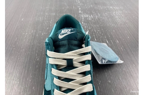Dunk Velvet Low Nike Green DZ5224-300 0318
